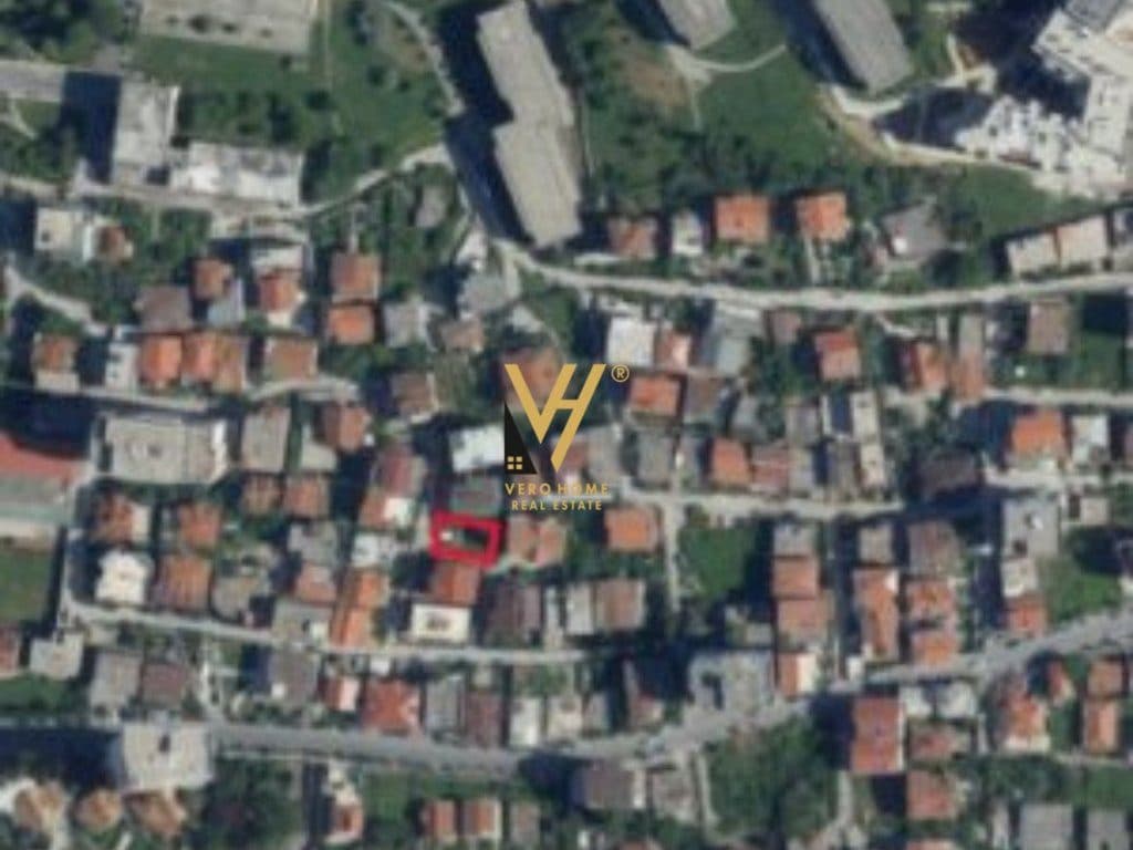 SHITET TOKE 250 M2 TE QYTET STUDENTI 13.000.000 LEKE