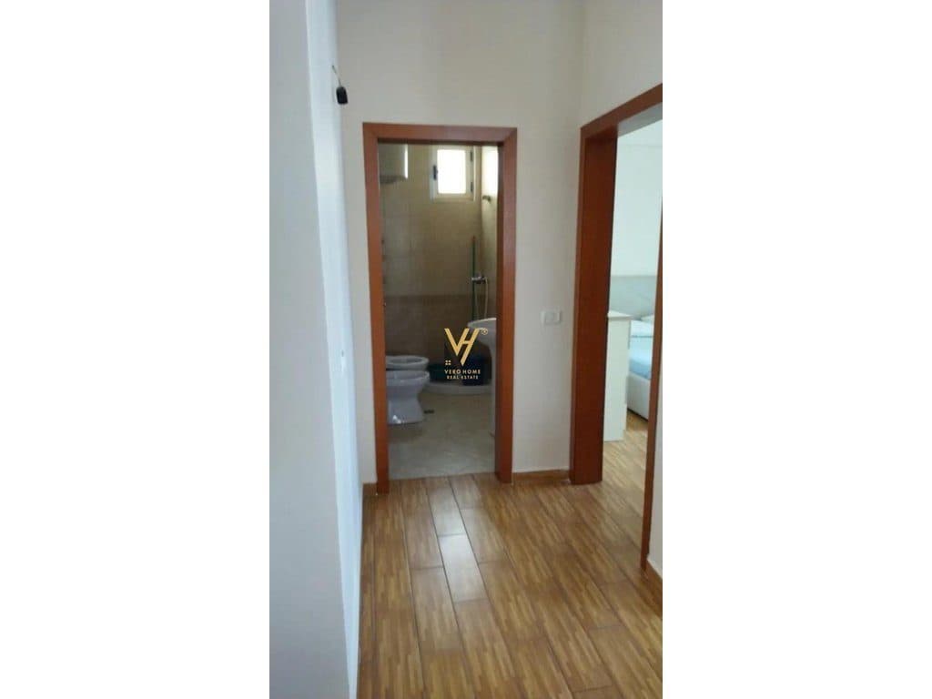 JEPET APARTAMENT 1+1+BLK ME QIRA TE KOMUNA E PARISIT 50.000 LEKE 4
