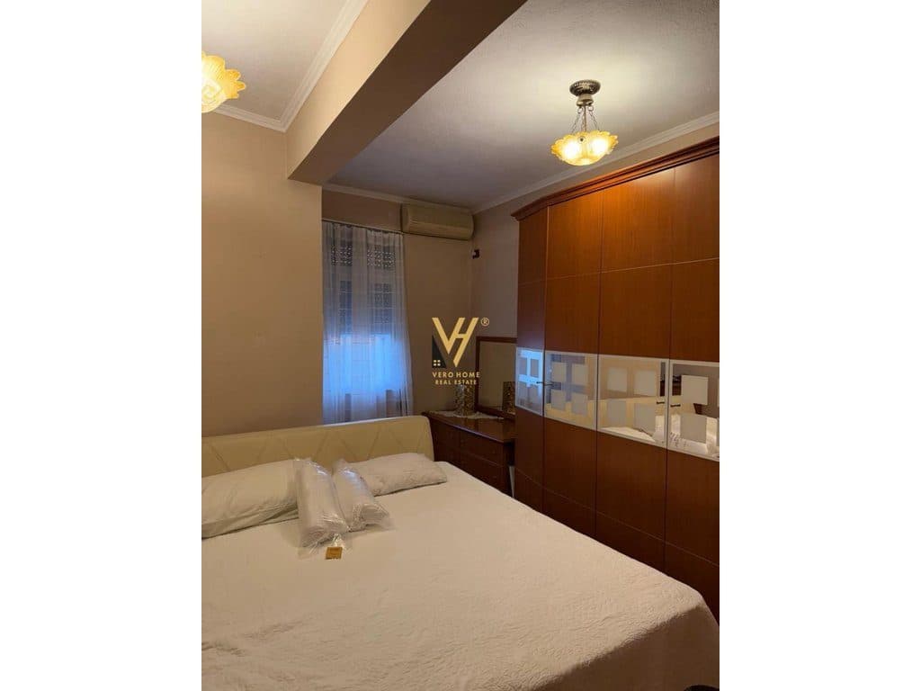 JEPET APARTAMENT 2+1+ VERANDE ME QERA NE QENDER 1.000 EURO 3
