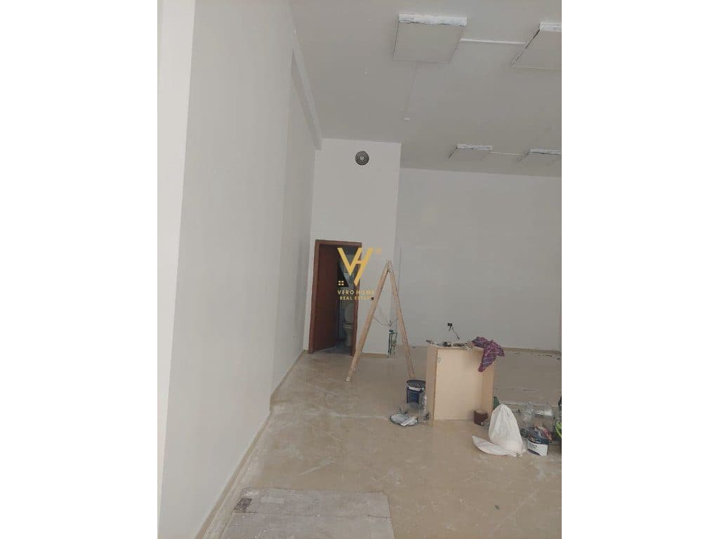 JEPET DYQAN 64 M2 ME QERA TE PALLATI ME SHIGJETA 80.000 LEKE 1