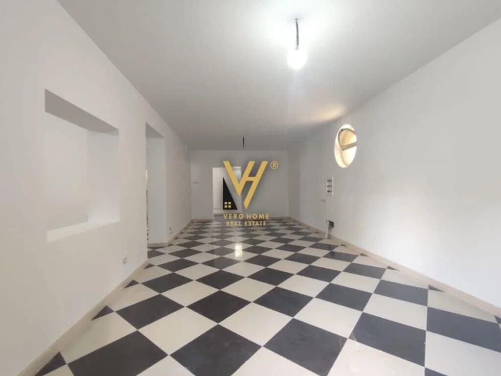 Jepet Zyre me qera te Stadiumi Dinamo , Ujvara 150 m2 3