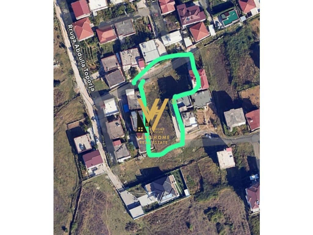 SHITET TOKE 1.000 M2 TEK AUTOSTRADA TR-EL 300.000 EURO