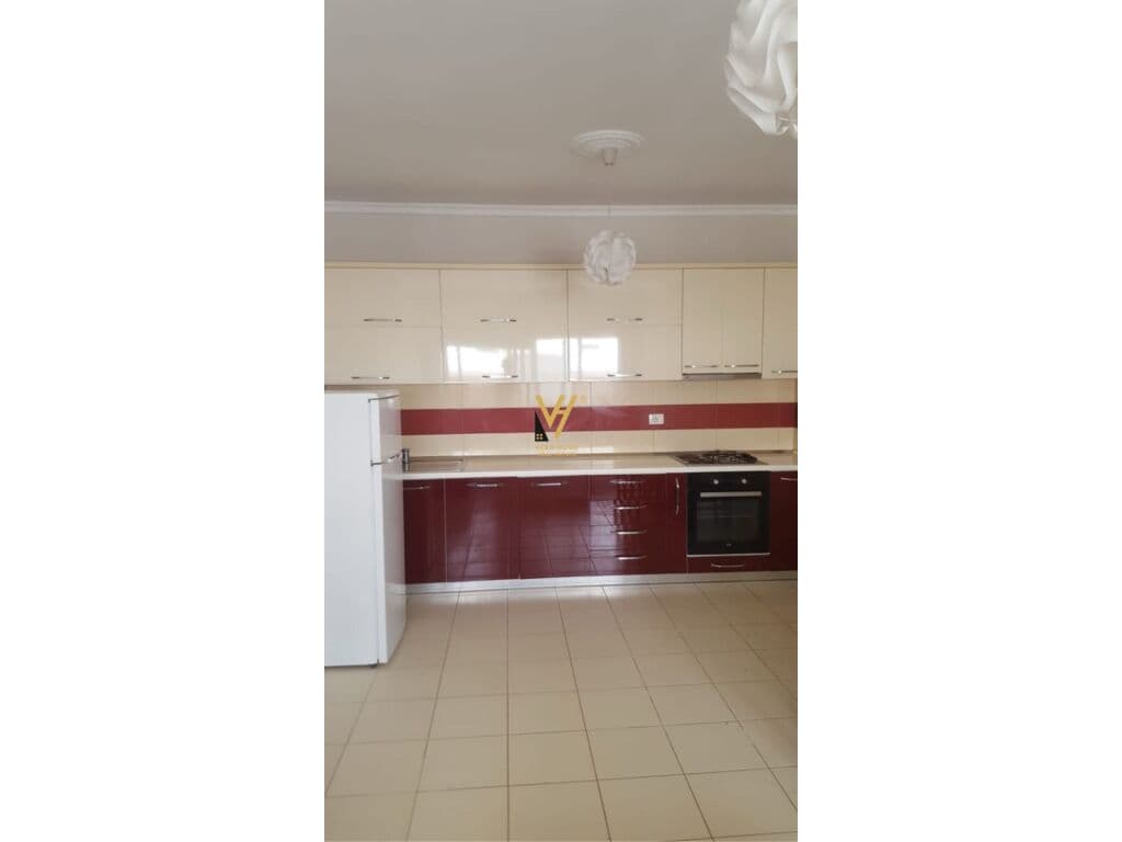 JEPET APARTAMENT 1+1+ BLK ME QERA NE ASTIR 450 EURO 2