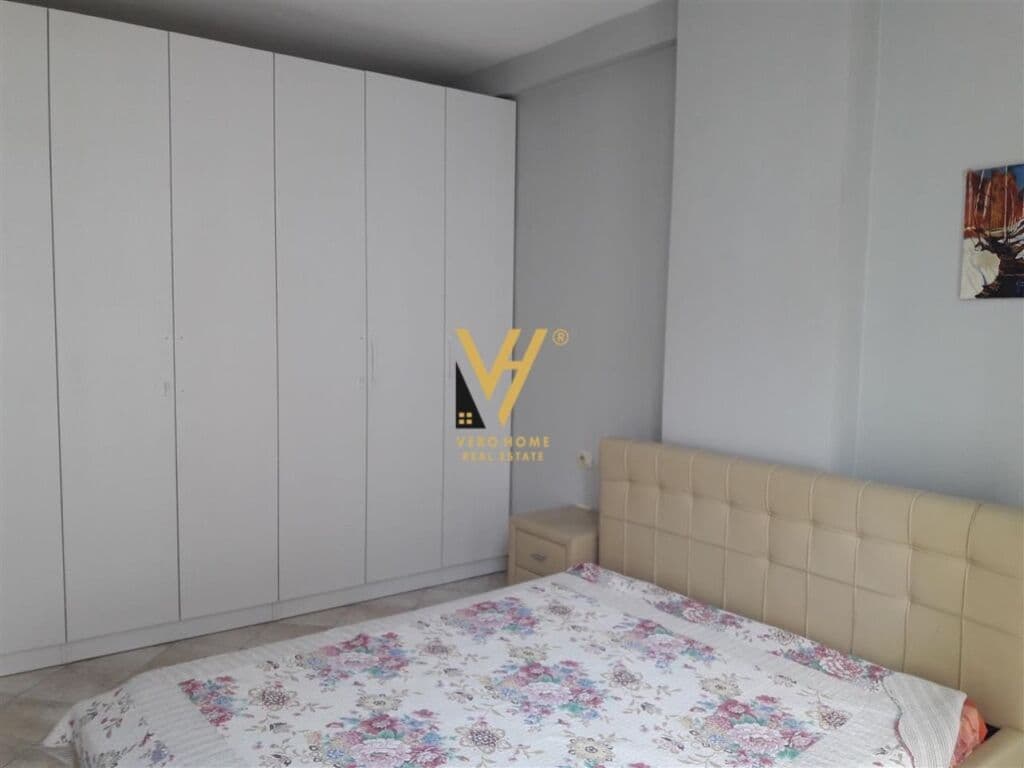 Jepet Apartament 2+1+2+ballkon me qera te Rruga 3 Deshmoret , Yzberisht 123 m2 4