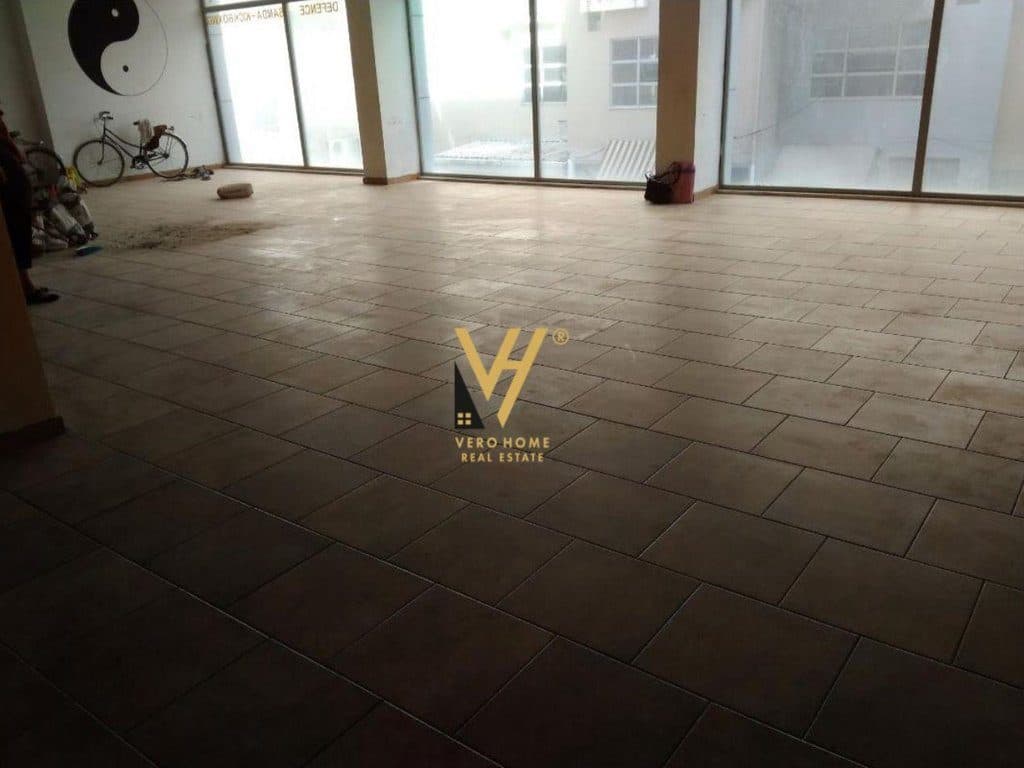 JEPET AMBIENT BIZNESI 150 M2 ME QIRA NE ASTIR 70.000 LEKE 2
