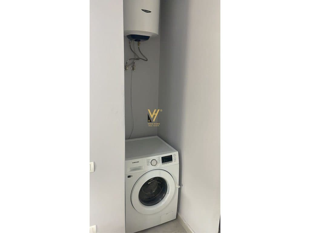 JEPET APARTAMENT 2+1+2+BLK ME QERA TE MARTENITETI I RI 700 EURO 4