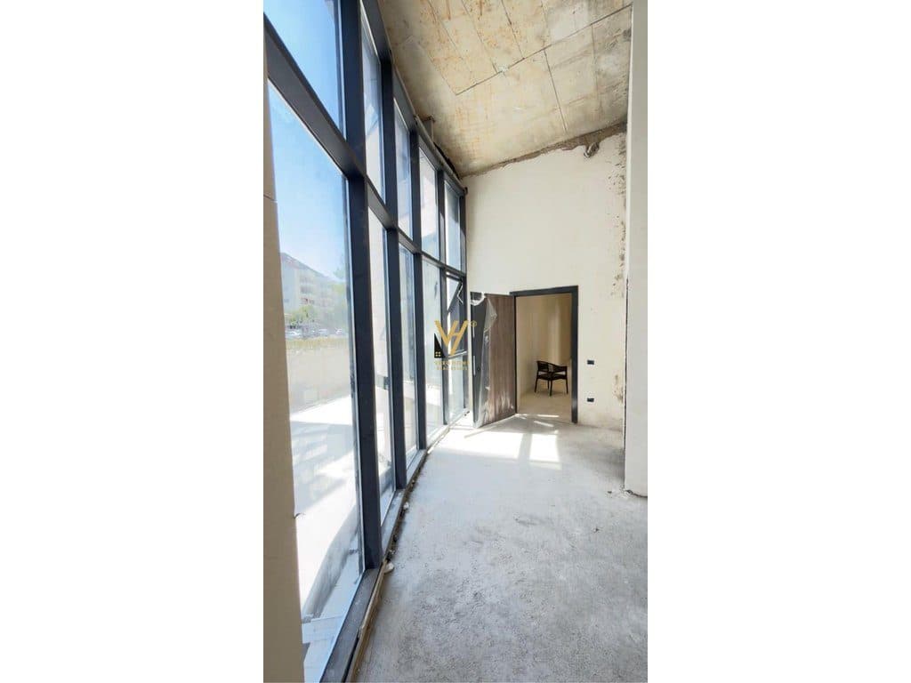 SHITET AMBIENT BIZNESI 129 M2 TE LIQENI I THATE 645.000 EURO 2