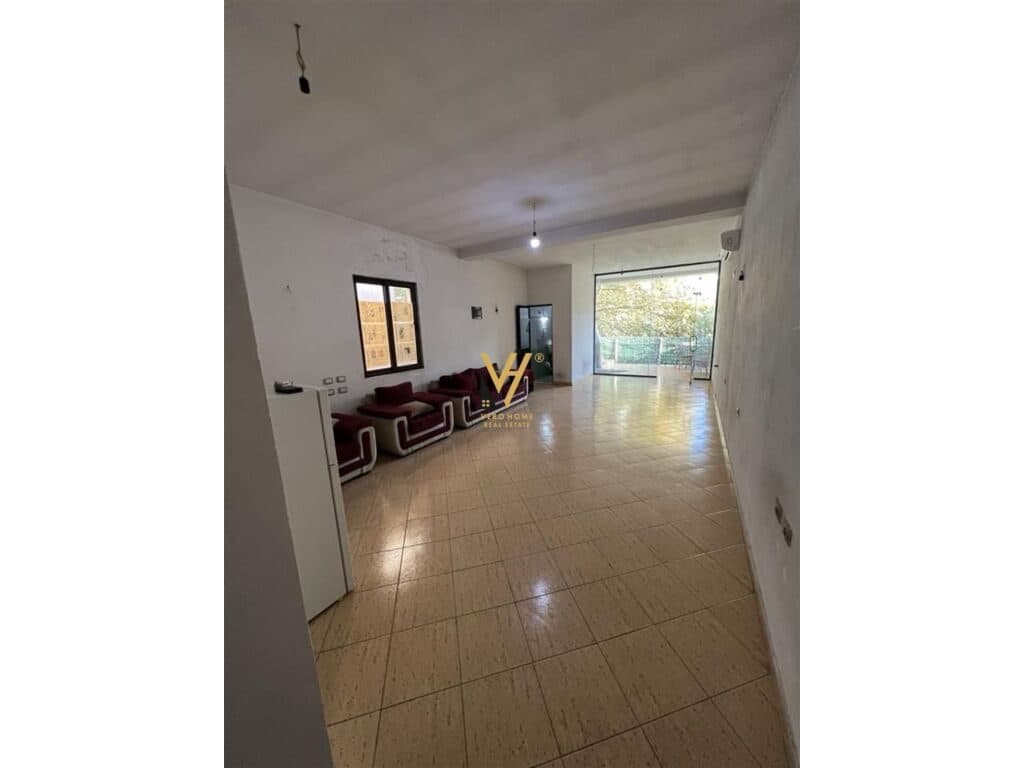 JEPET AMBIENT 100 M2 ME QERA TE RR.MYSLYM KETA 350 EURO 1