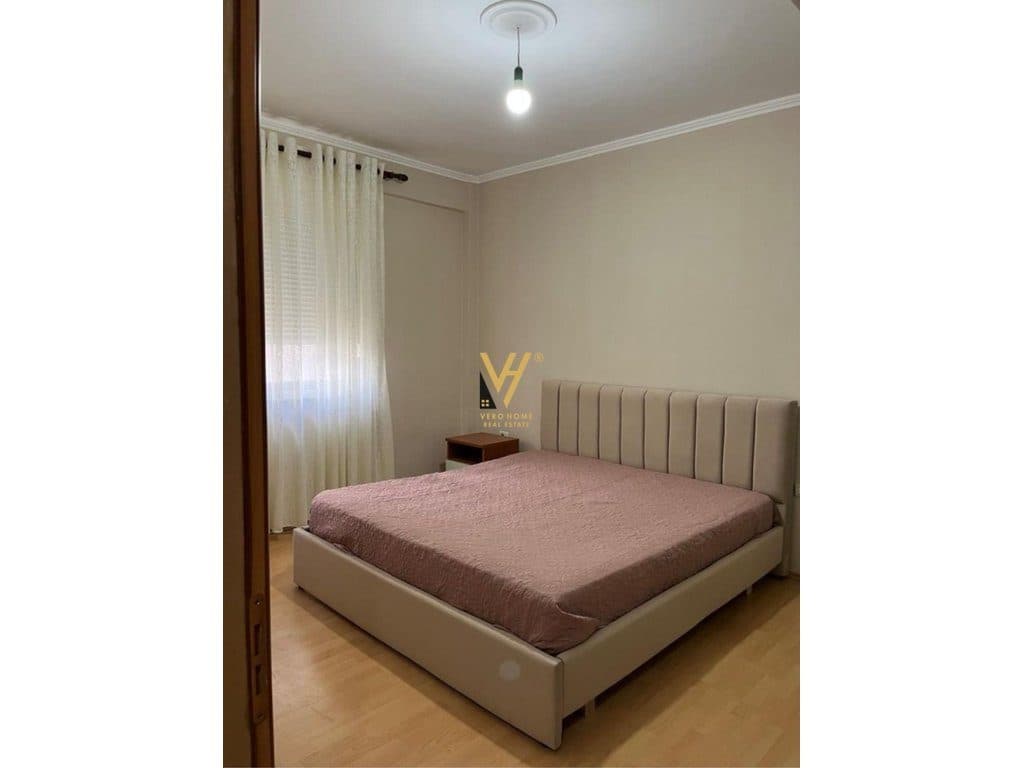 JEPET APARTAMENT 2+1+2 ME QERA TE LIQENI I THATE 600 EURO 2
