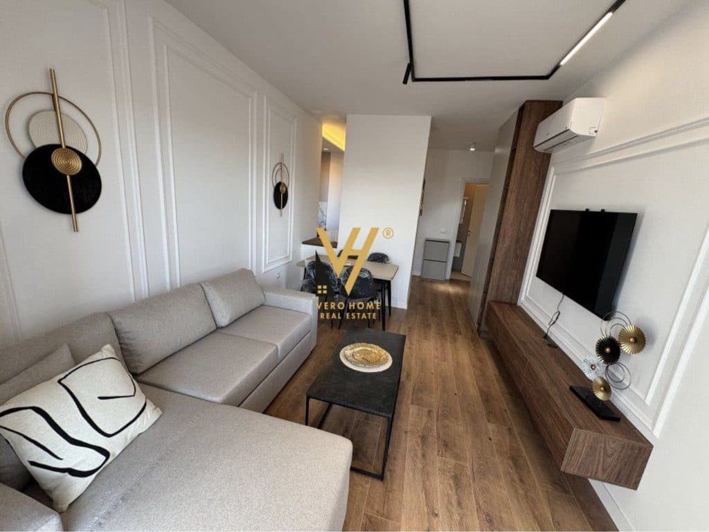 JEPET APARTAMENT 1+1 ME QERA TE KOMUNA E PARISIT 800 EURO