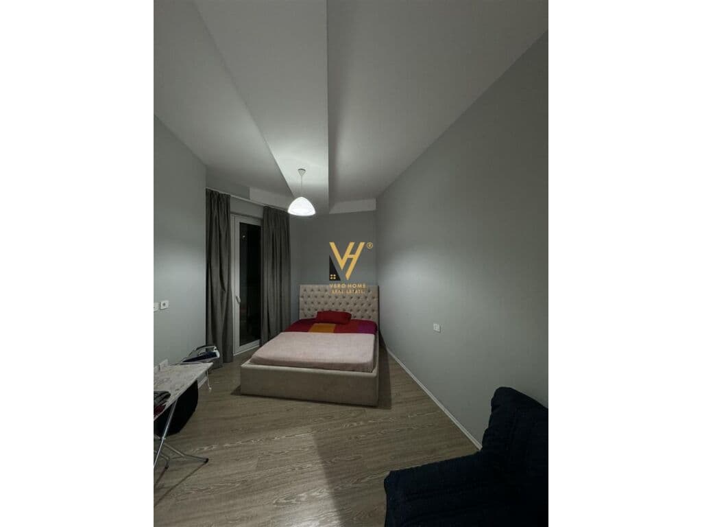 Shitet Apartament 2+1+2+ballkon te Kompleksi Kontakt , 21 Dhjetori 132 m2 4