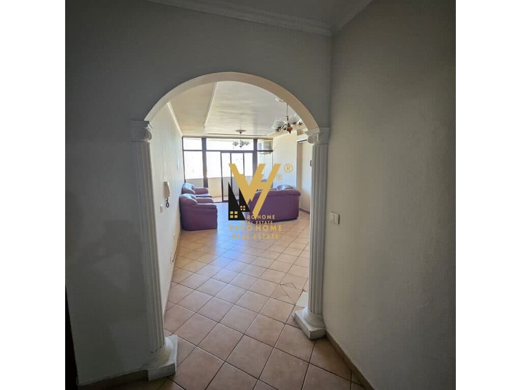 JEPET APARTAMENT 1+1+ BLK ME QERA TE RRUGA E KAVAJES 550 EURO