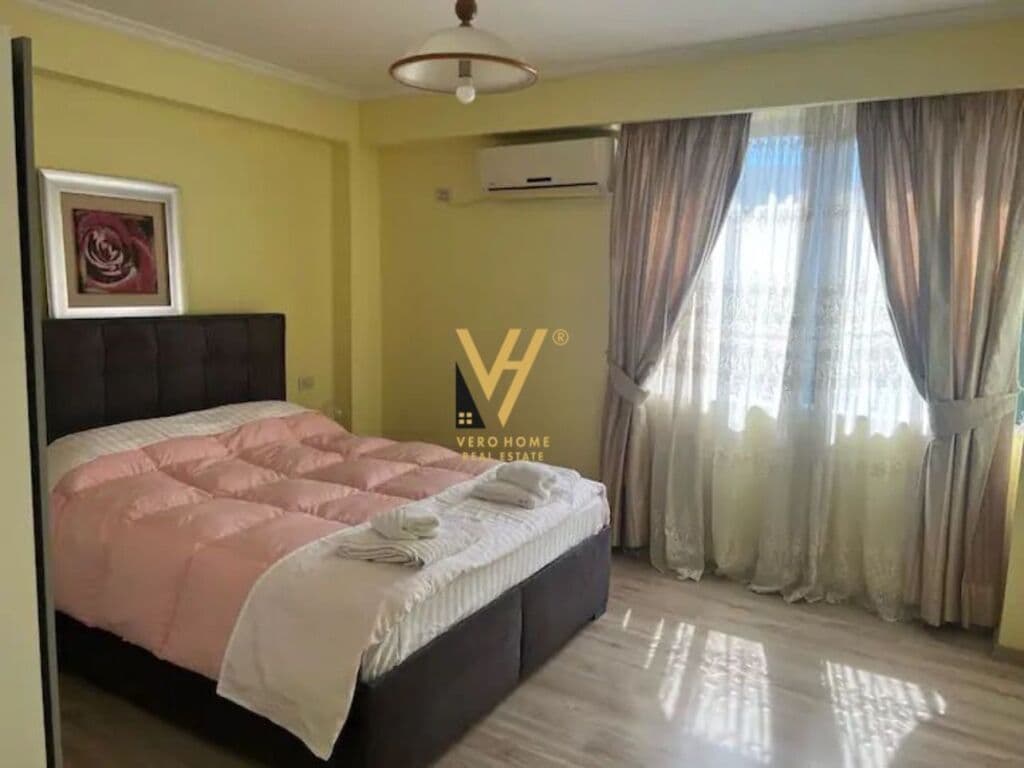 Jepet Apartament 3+1+2+ballkon me qera te Stacioni i Trenit 150 m2