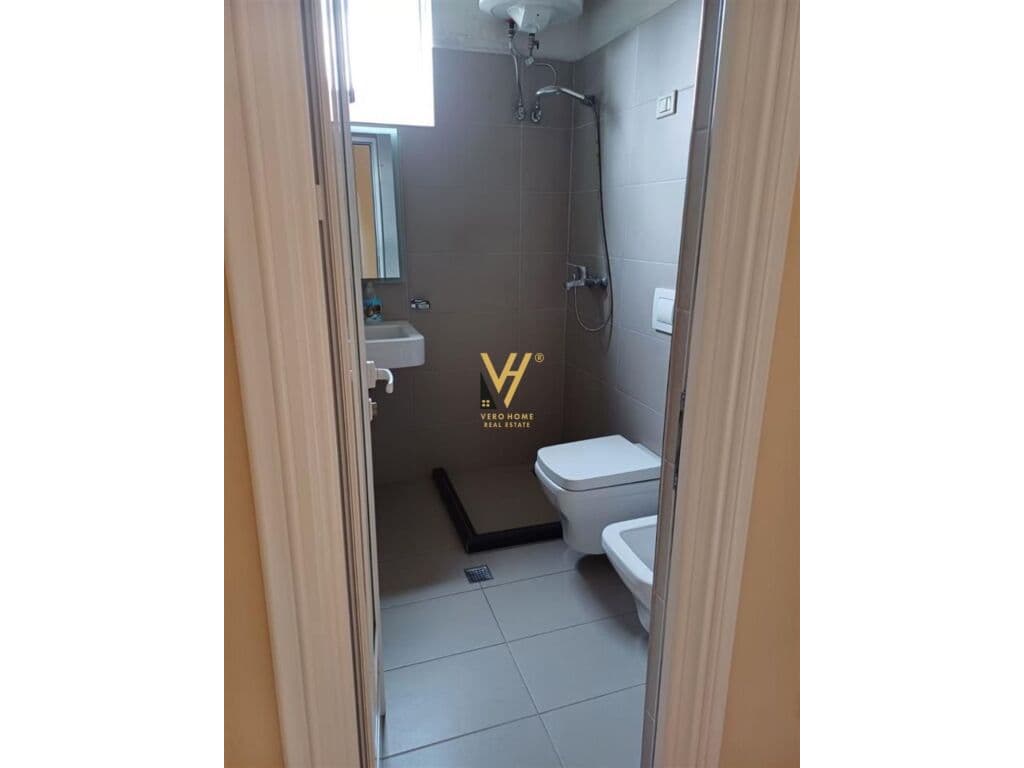 Jepet Apartament 3+1+ballkon me qera te Rruga Jordan Misja 100 m2 2