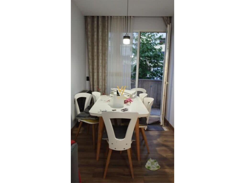 Shitet Apartament 3+1+2+ballkon te Fresku 110 m2 4