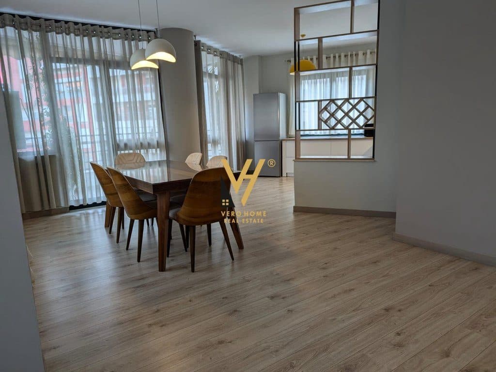 JEPET APARTAMENT 3+1+3+BLK ME QIRA NE BLLOK 240.000 LEKE 3