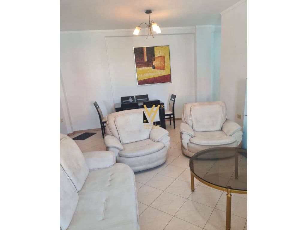 Jepet Apartament 2+1+ballkon me qera te Rruga Margarita Tutulani , Bllok 106 m2