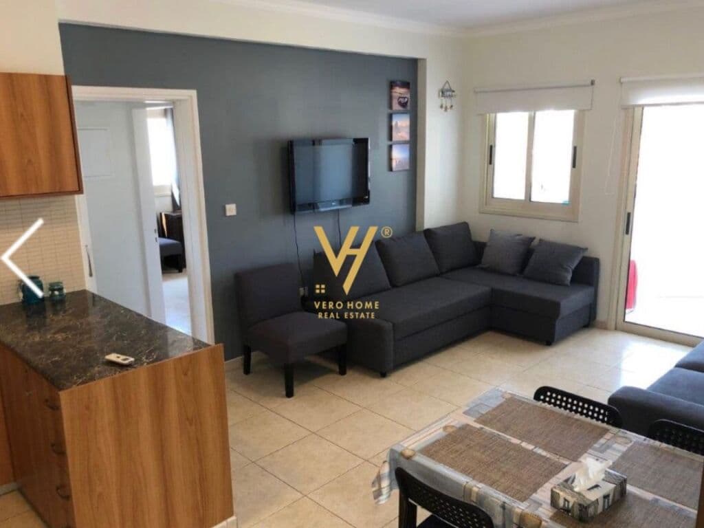 Shitet apartament 1+1 te Rruga Myslym Shyri 54 m2