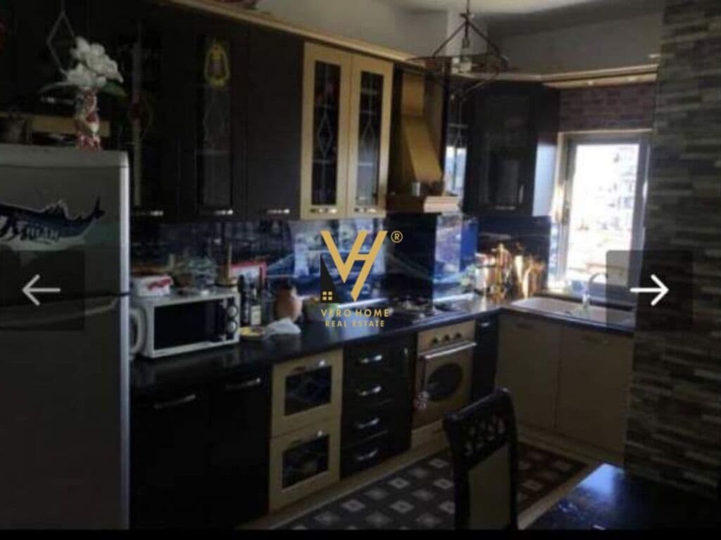 Shitet Apartament 2+1 te spitali Hygea 97 m2 4