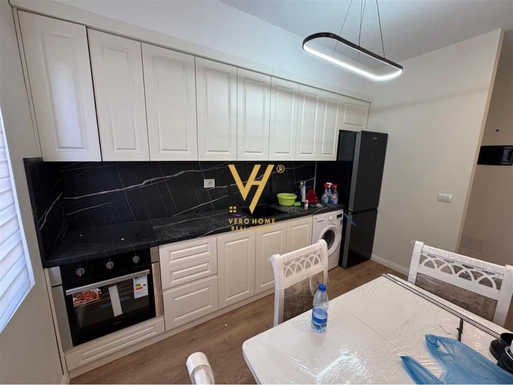 JEPET APARTAMENT 1+1+BLK ME QIRA TE HARRY FULTZ 650 EURO 3