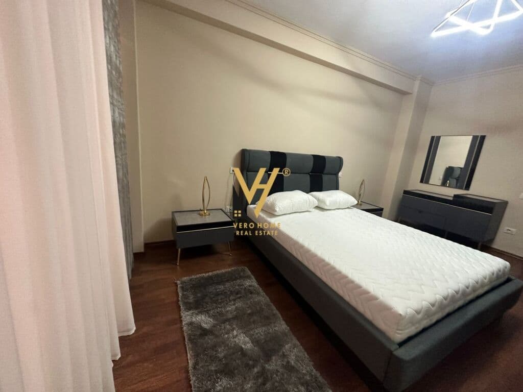 Jepet Apartament 2+1+2+ballkon me qera te Bar Artisti , Unaza e Re 110 m2 4