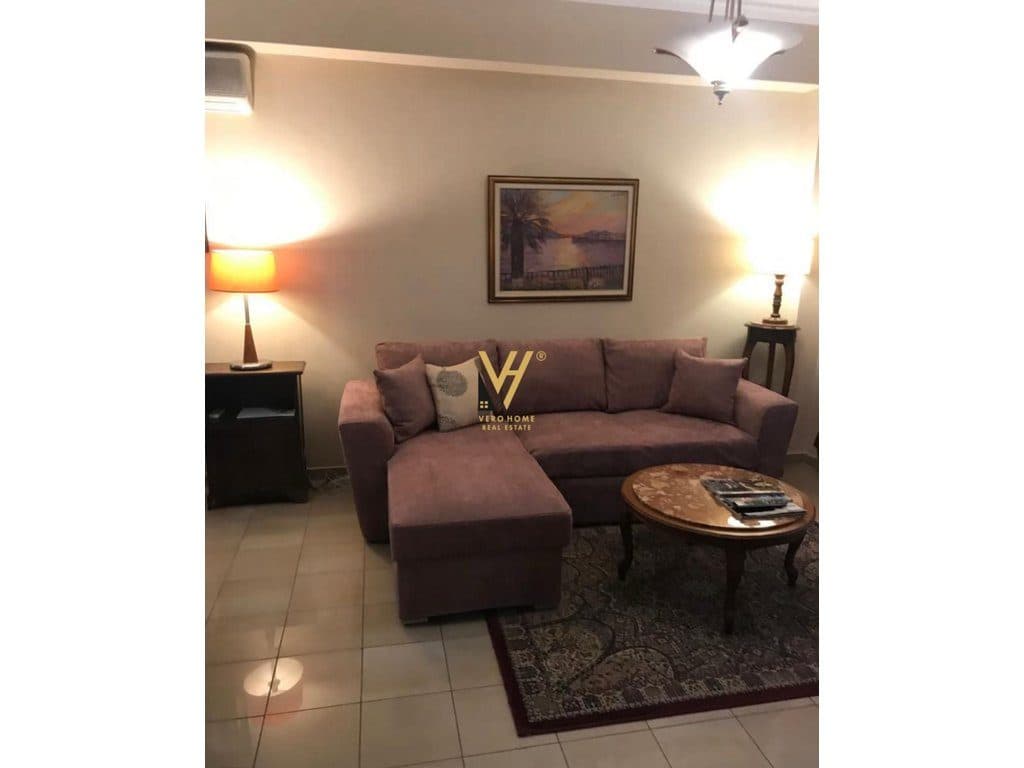 JEPET APARTAMENT 2+1 ME QERA TE BLLOKU 800 EURO