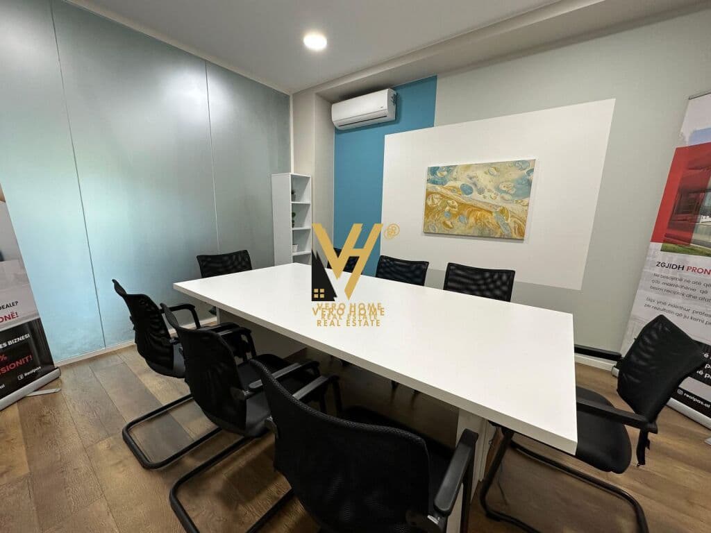 JEPET ZYRE 200 M2 ME QERA TE BLV GJERGJ FISHTA 3.100 EURO 4