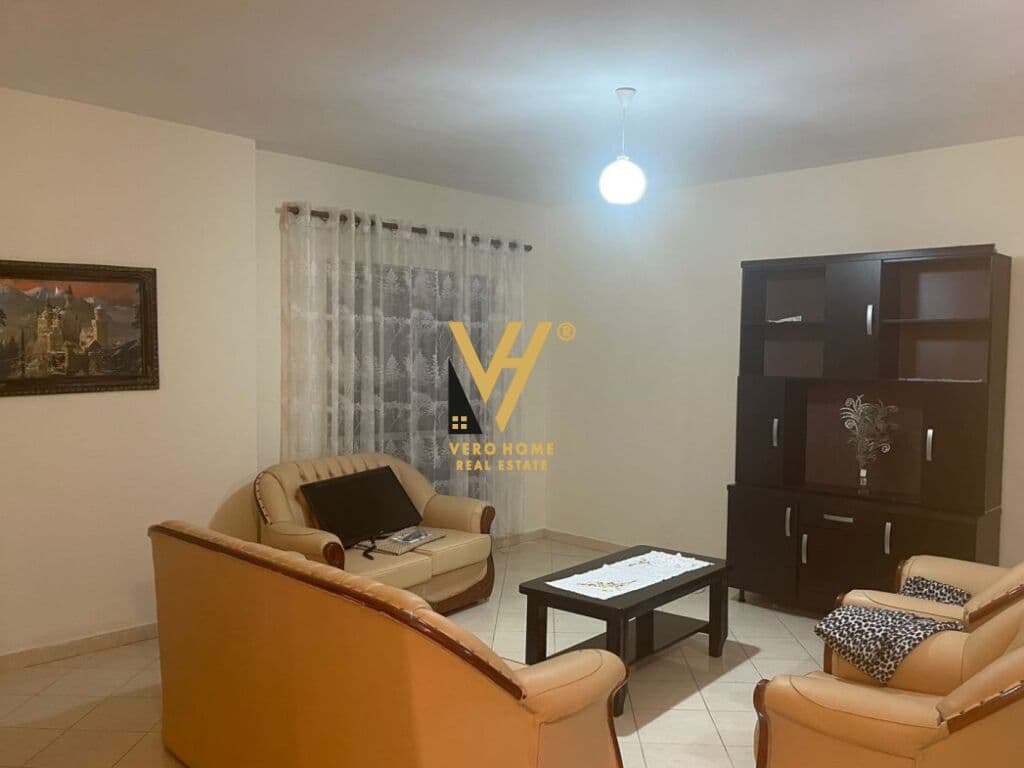 SHITET APARTAMENT 2+1+BALLKON TE UNAZA E RE, PRANE OSLOS 125.000 EURO