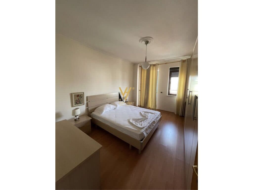 Jepet Apartament 2+1+ballkon me qera ne Bllok 145 m2 4