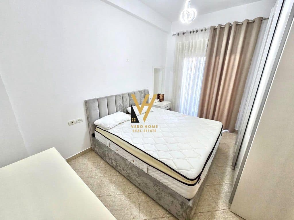 JEPET APARTAMENT 2+1+BLK ME QERA NE YZBERISHT 50.000 LEKE 2