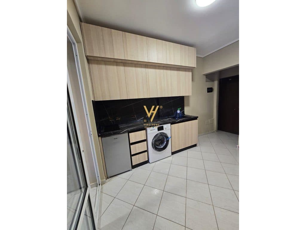 JEPET GARSONIERE 45 M2 ME QERA TE 21 DHJETORI 48.000 LEKE