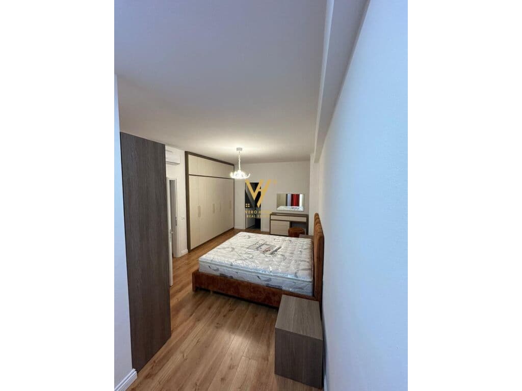 JEPET APARTAMENT 2+1+BLK ME QERA TE KOMUNA E PARISIT 1.200 EURO 3