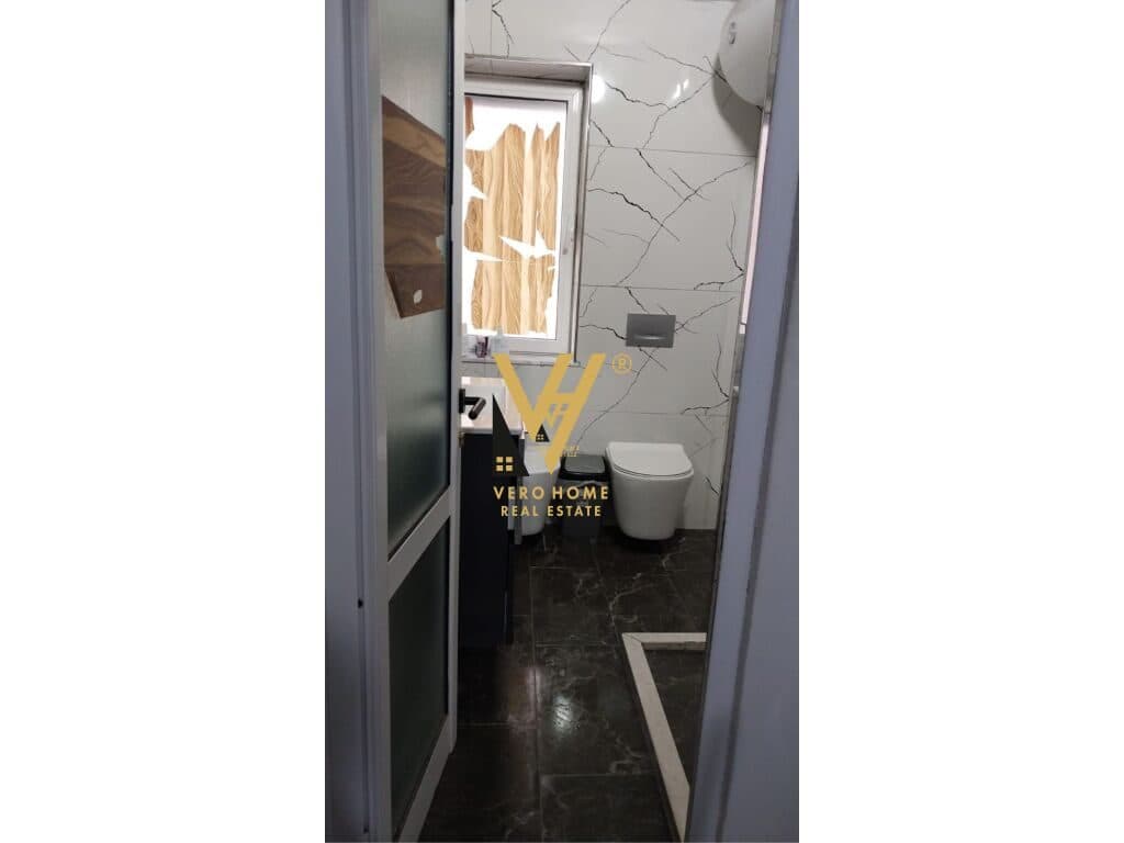 JEPET APARTAMENT 2+1+BLK ME QERA TE RRUGA MYSLYM SHYRI 55.000 LEKE 4