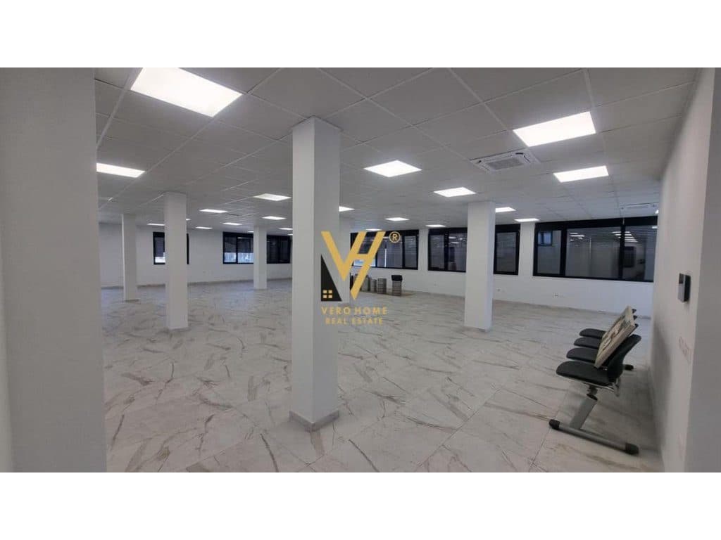 JEPET ZYRE 350 M2 ME QERA PRANE TEG 3.000 EURO 2