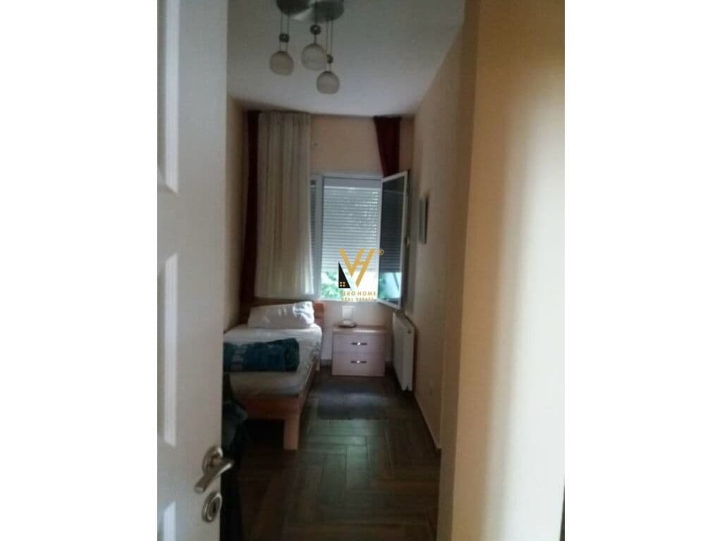 Jepet vile dy kateshe me qera ne Shkoze 280 m2 4