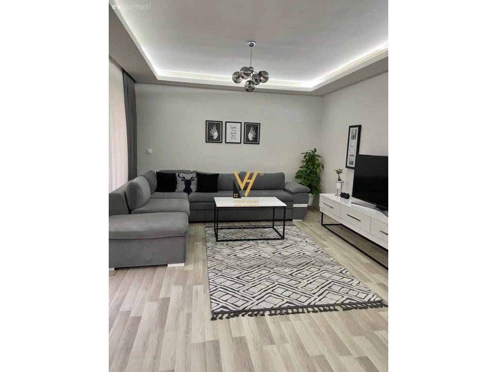 JEPET APARTAMENT 3+1+2+BLK ME QERA TE KOMUNA E PARISIT 1.500 EURO