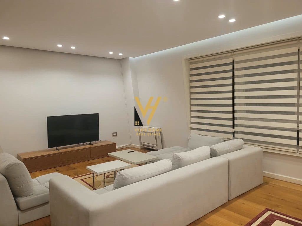 JEPET APARTAMENT 4+1+3+2BLK ME QIRA NE BLLOK 2.500 EURO 2