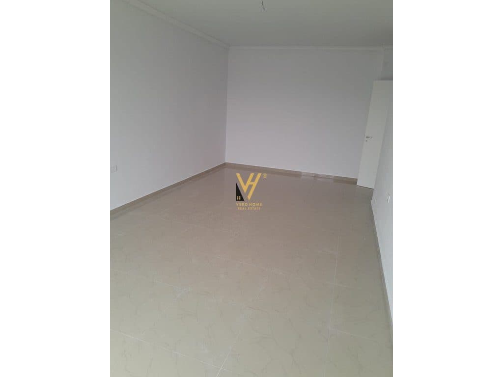 JEPET APARTAMENT ME QERA, KAMEZ 400 EURO