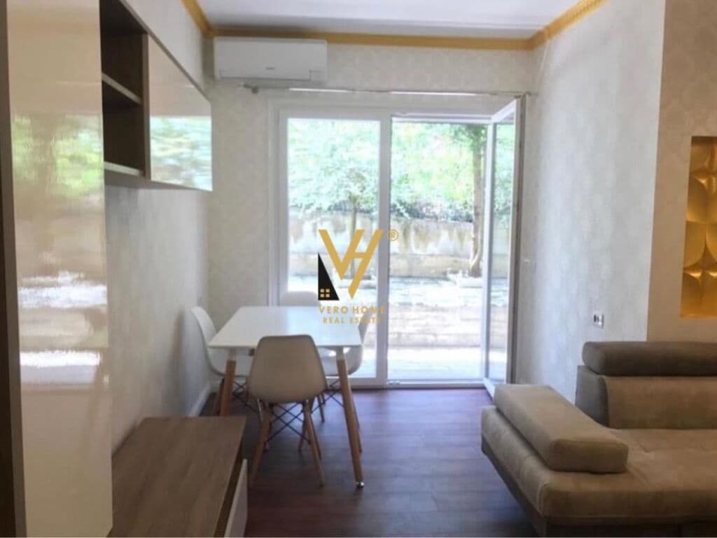 Shitet Apartament 2+1+ballkon te Liqeni i Thate 140 m2