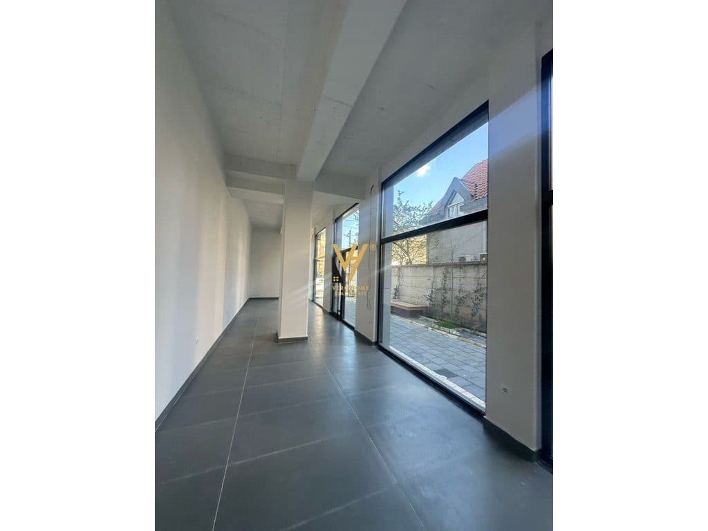 JEPET DYQAN 65M2 ME QERA NE ALI DEM 1.200 EURO