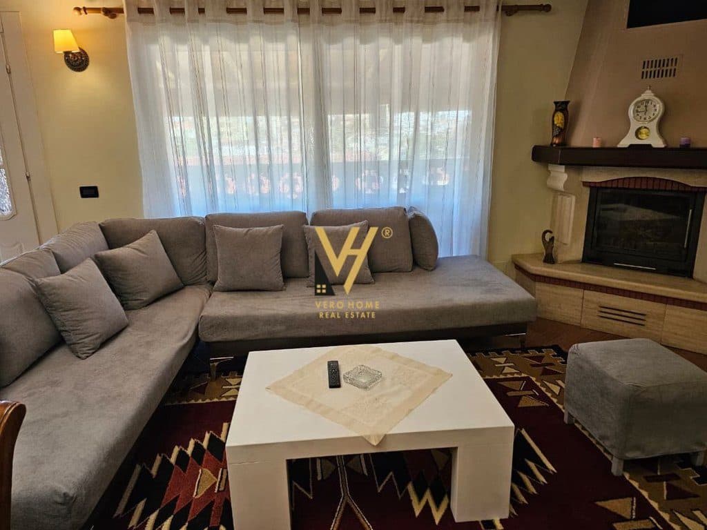 JEPET APARTAMENT 3+1 ME QERA TE VILAT GJERMANE 80.000 LEKE 2