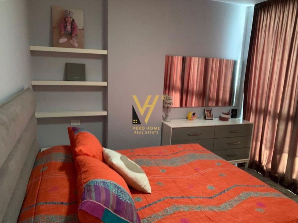 JEPET APARTAMENT 2+1 ME QERA TE ISH PARKU 63.000 LEKE 3