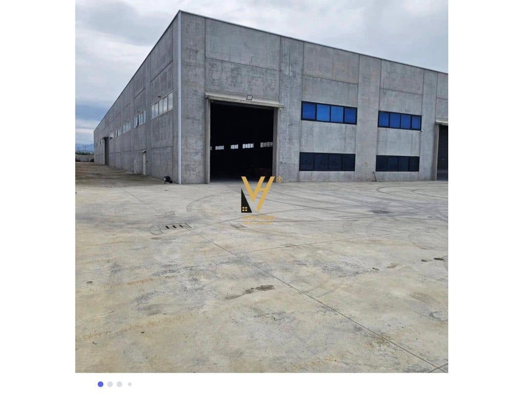 SHITET KAPANON 10.000 M2 TE AUTOSTRADA TR-DR 3.500.000 EURO 2