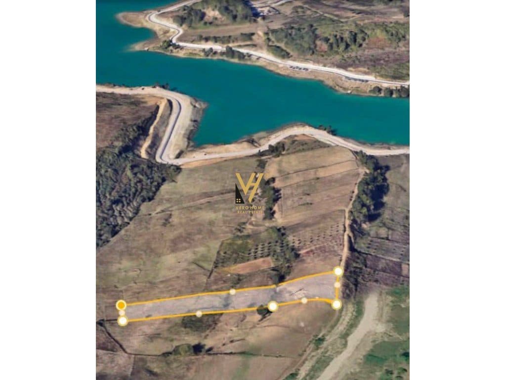 SHITET TOKE ARE 1.000 M2 NE FARKE 185.000 EURO 1