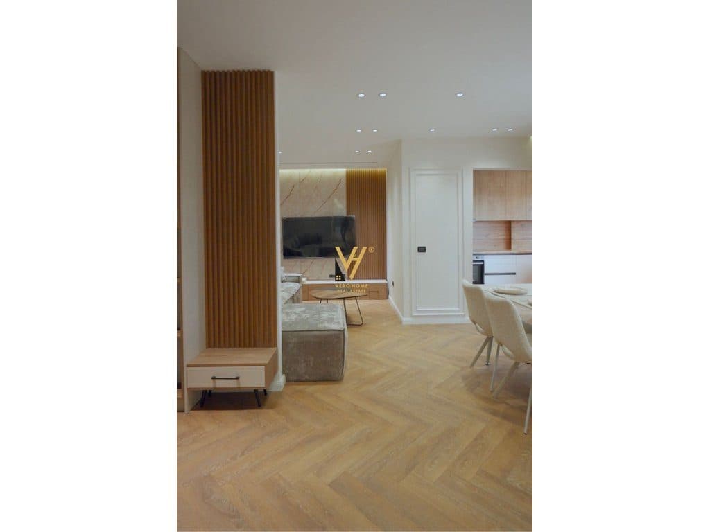 JEPET APARTAMENT 1+1+BLK ME QERA TE PALLATI ME SHIGJETA 50.000 LEKE 2