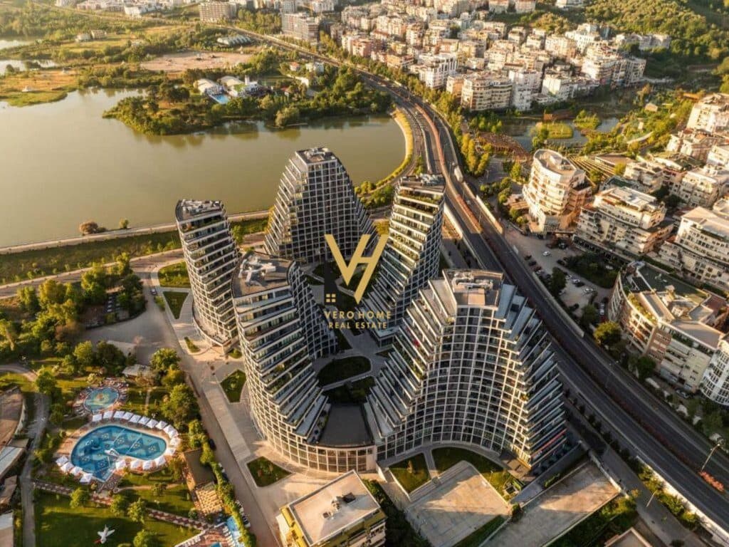 SHITET APARTAMENT 2+1+2+VERANDE TE LAKE VIEW RESIDENCE 550.000 EURO