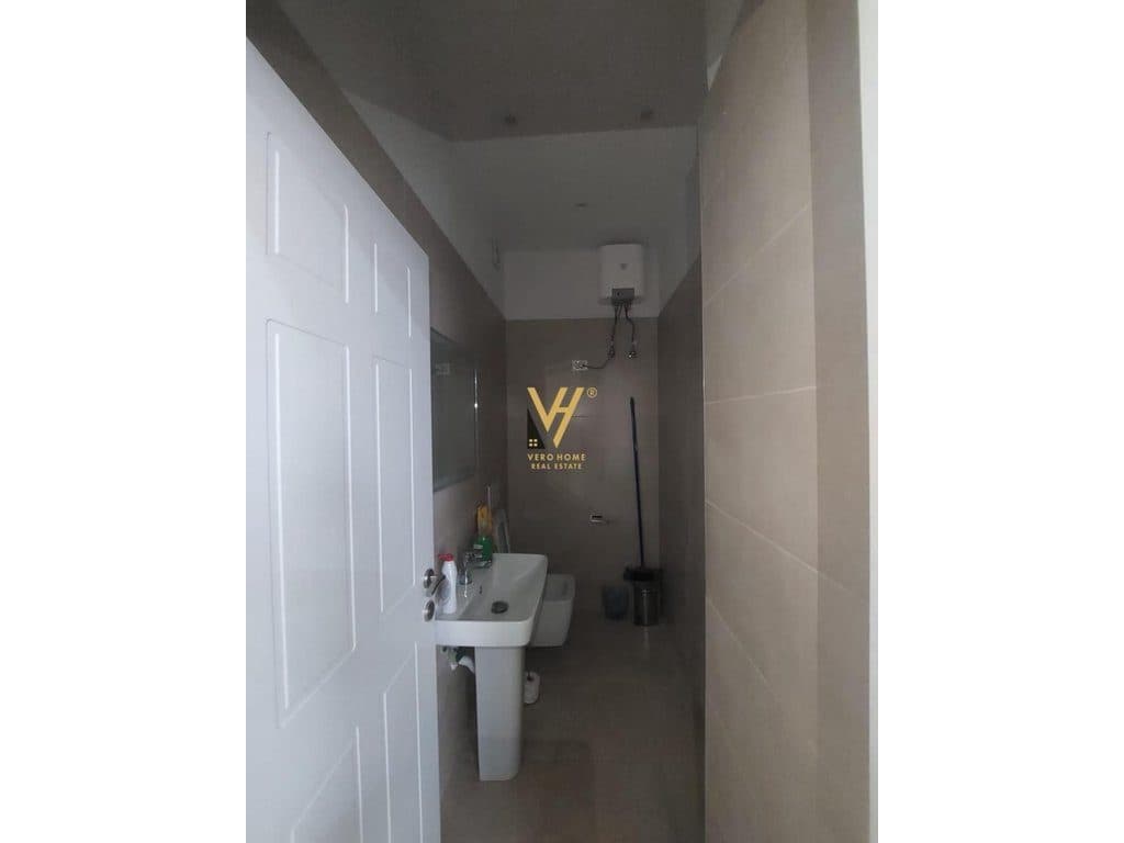 JEPET DYQAN 35 M2 ME QERA TE DONIKA CENTER 40.000 LEKE 2