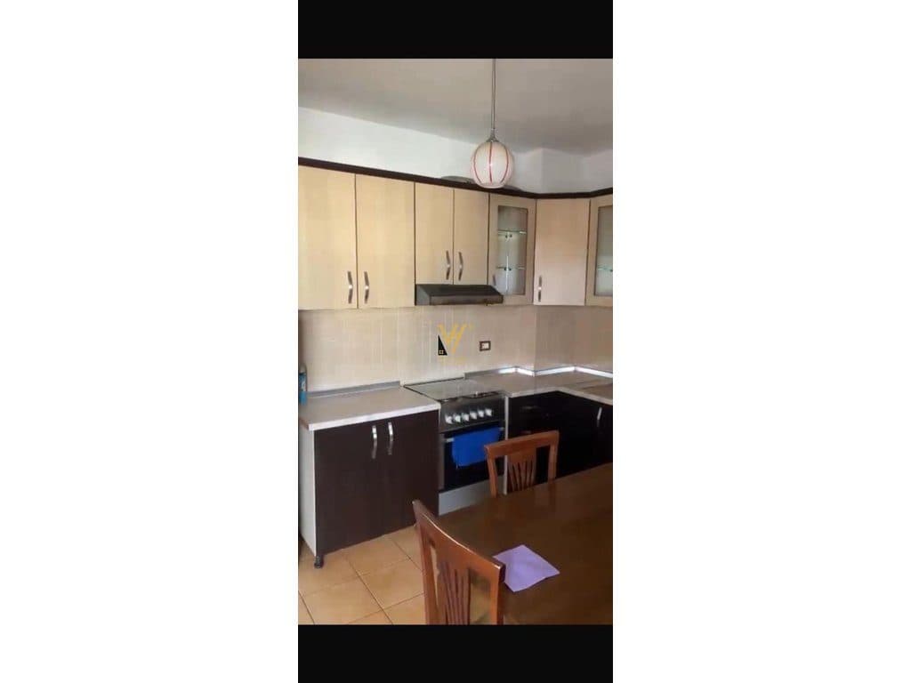 JEPET APARTAMENT 2+1+BLK ME QIRA TE SQUARE 21 60.000 LEKE 2