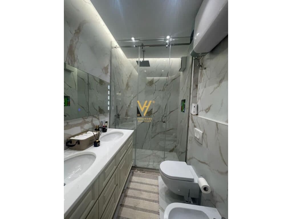 Jepet Apartament 3+1+2+ballkon me qera te 9 Kateshet 163 m2 4