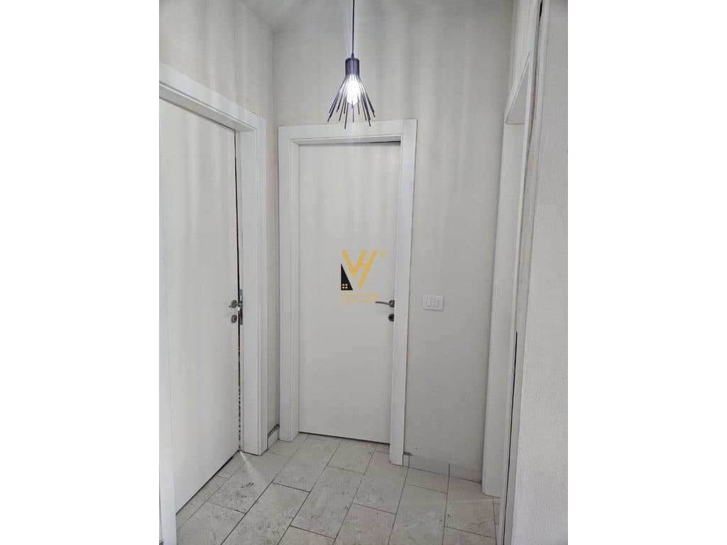 JEPET APARTAMENT 1+1+BLK ME QERA TE GOLDEN PARK 500 EURO 4